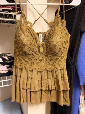 ZINAMAY Olive Green Lace Tiered Cami